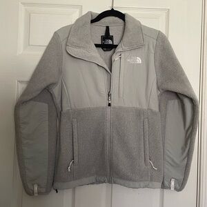 XS Womens The North Face Light Gray Fleece Jacket Full Zip Long Sleeve Pockets